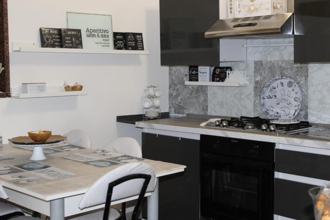 Apartament Chez Les Soeurs Pompeja Zewnętrze zdjęcie